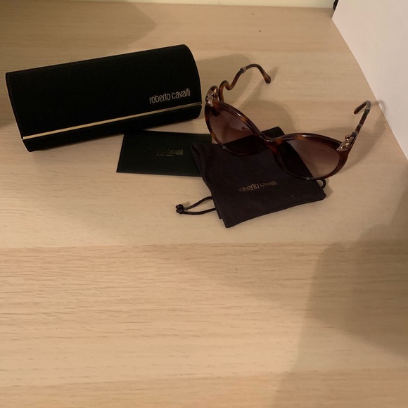 Roberto Cavalli Accessories - Roberto Cavalli sunglasses